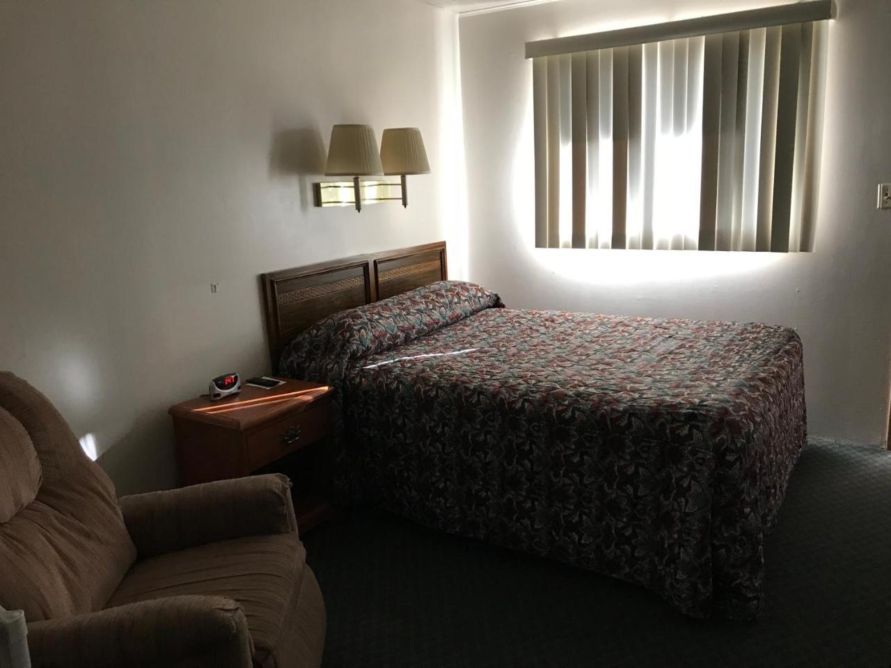 Motel Grand Чадрон Экстерьер фото