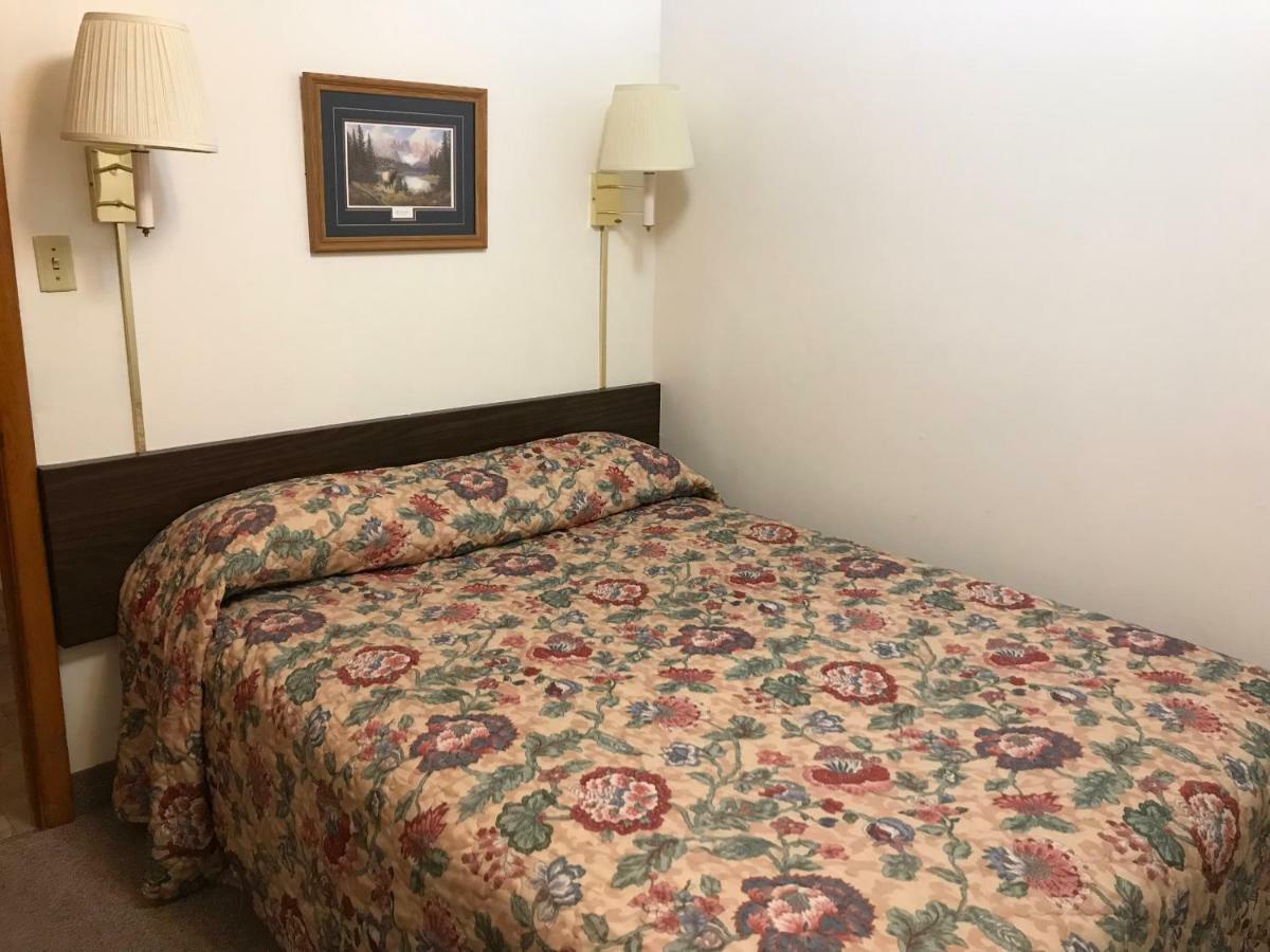 Motel Grand Чадрон Экстерьер фото